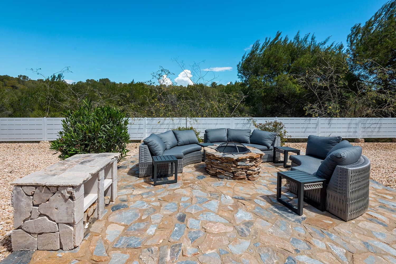 4 quarto Moradia para venda em Las Colinas Golf com piscina garagem - 1 450 000 € (Ref: 8823405)