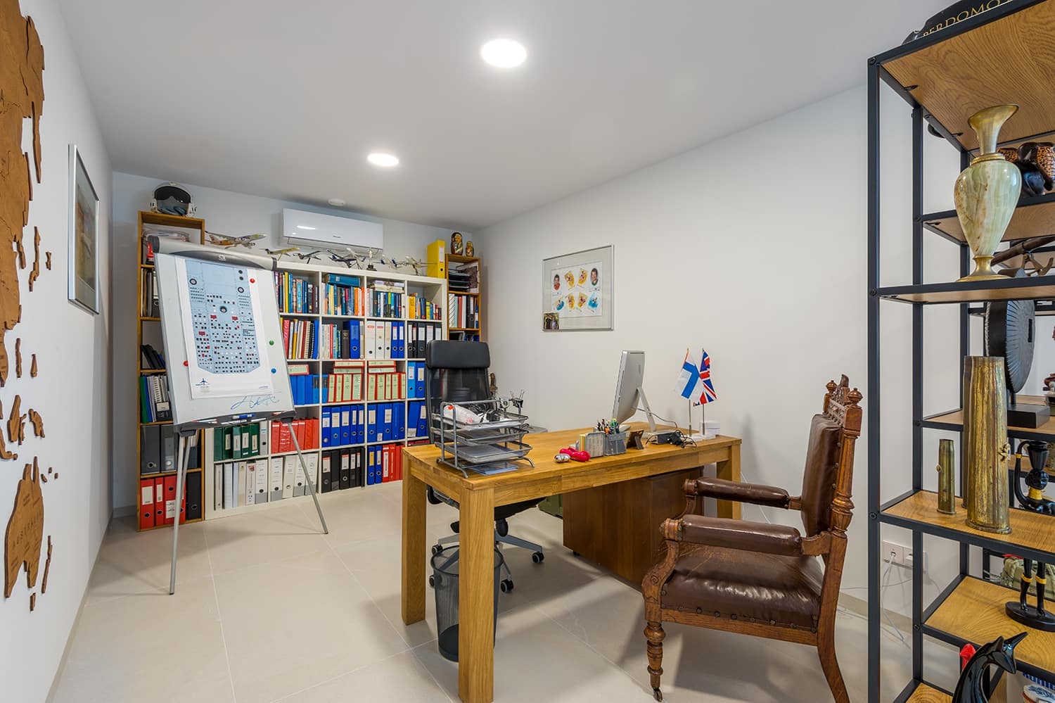 4 quarto Moradia para venda em Las Colinas Golf com piscina garagem - 1 450 000 € (Ref: 8823405)