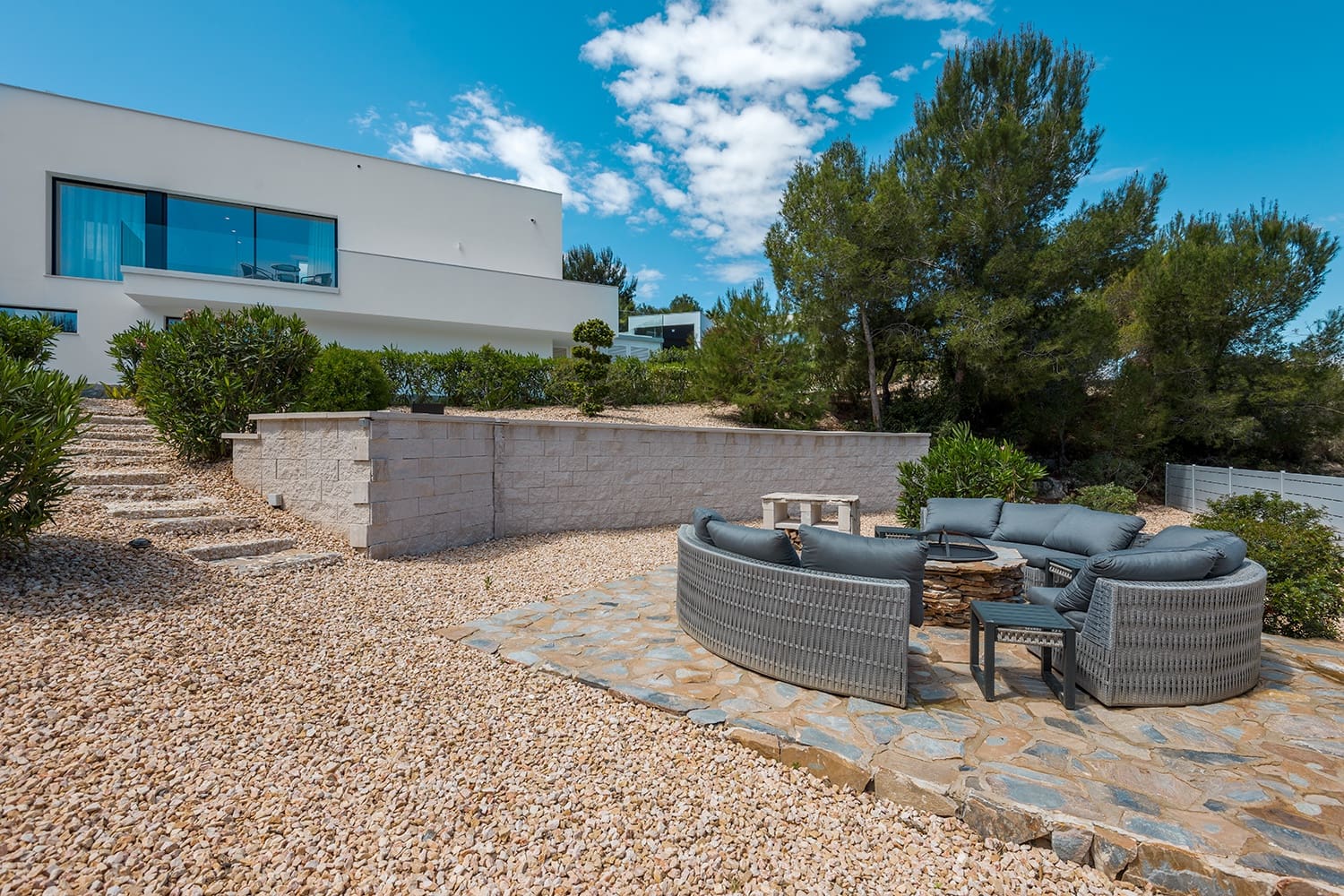 4 quarto Moradia para venda em Las Colinas Golf com piscina garagem - 1 450 000 € (Ref: 8823405)