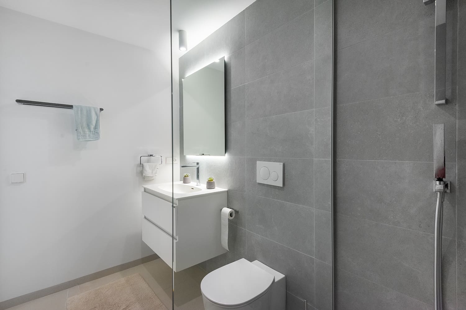 4 quarto Moradia para venda em Las Colinas Golf com piscina garagem - 1 450 000 € (Ref: 8823405)