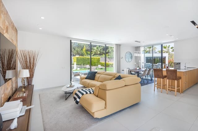 4 soverom Villa til salgs i Las Colinas Golf, Orihuela med svømmebasseng garasje - € 1 450 000 (Ref: 8823405)