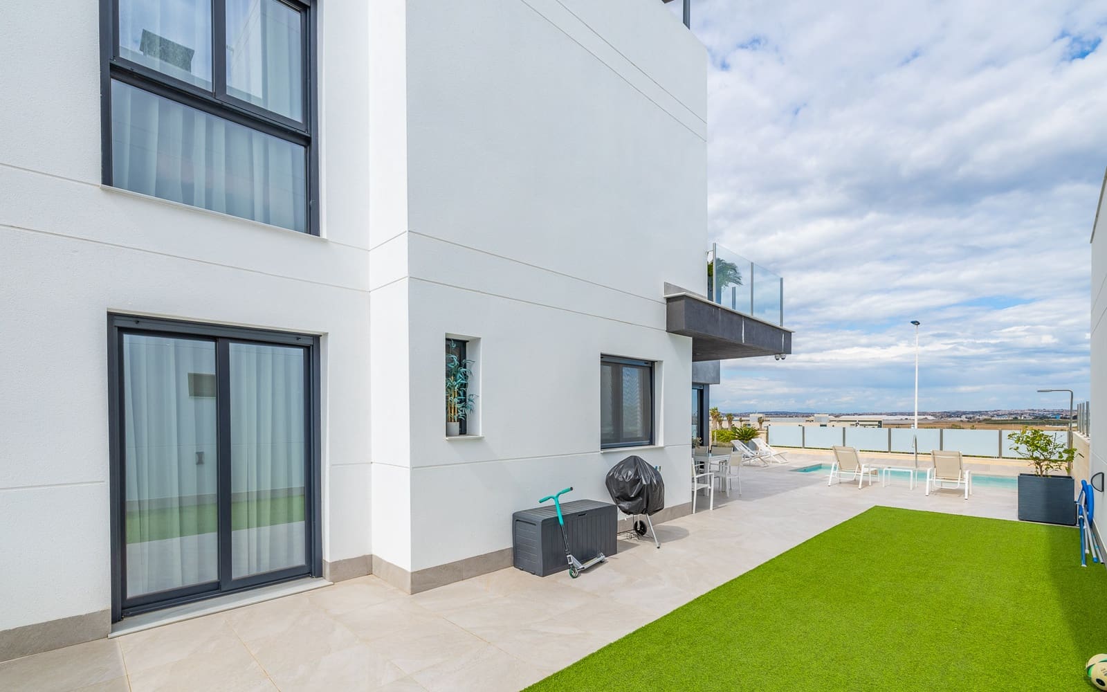 3 quarto Moradia para venda em Los Altos com piscina garagem - 670 000 € (Ref: 8895624)