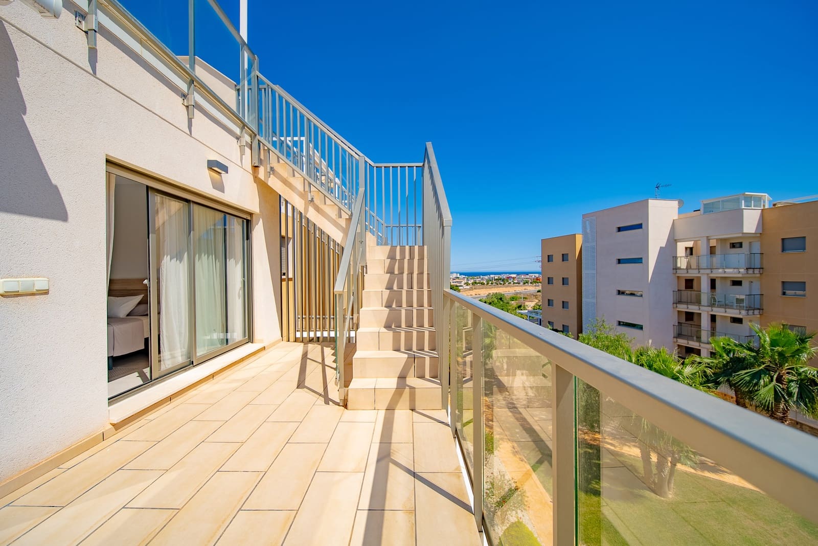 3 soveværelse Penthouse til salg i Villamartin med swimmingpool garage - € 360.000 (Ref: 8998101)