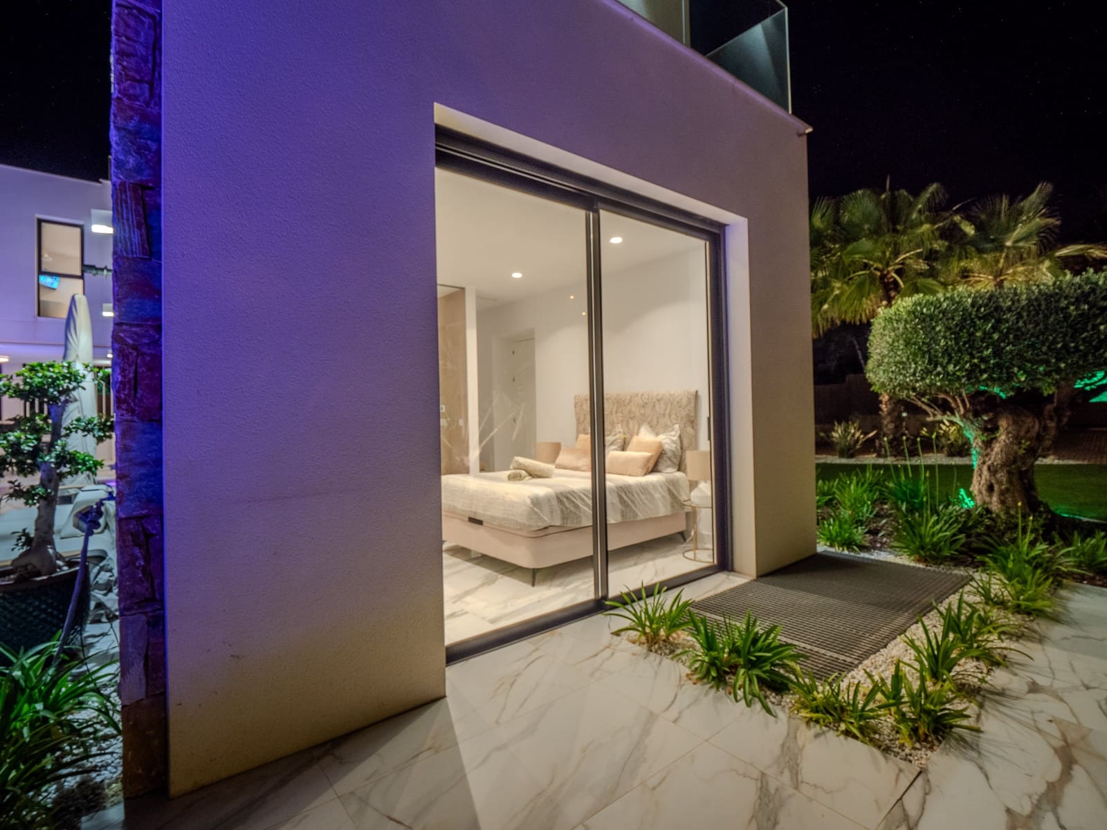 4 chambre Villa/Maison à vendre à Las Colinas Golf avec piscine garage - 2 880 000 € (Ref: 9013183)