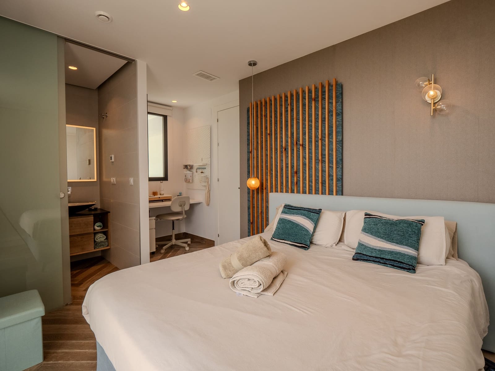 4 chambre Villa/Maison à vendre à Las Colinas Golf avec piscine garage - 2 880 000 € (Ref: 9013183)