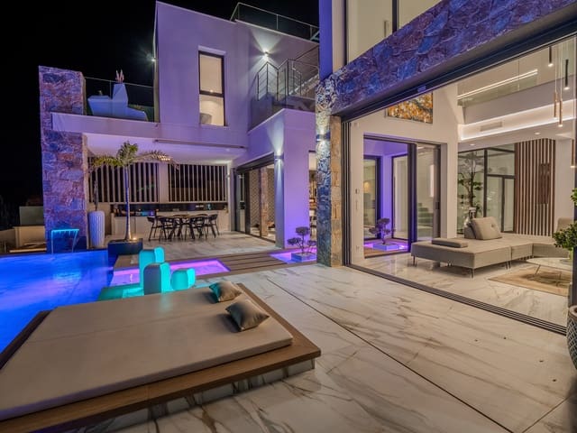 4 chambre Villa/Maison à vendre à Las Colinas Golf, Orihuela avec piscine garage - 2 880 000 € (Ref: 9013183)