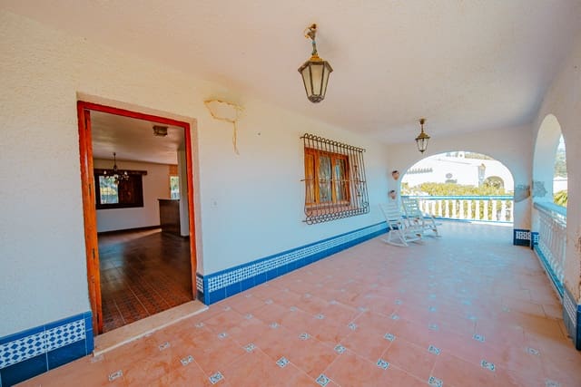 4 soverom Villa til salgs i Playa Flamenca, Orihuela med garasje - € 995 000 (Ref: 9016422)