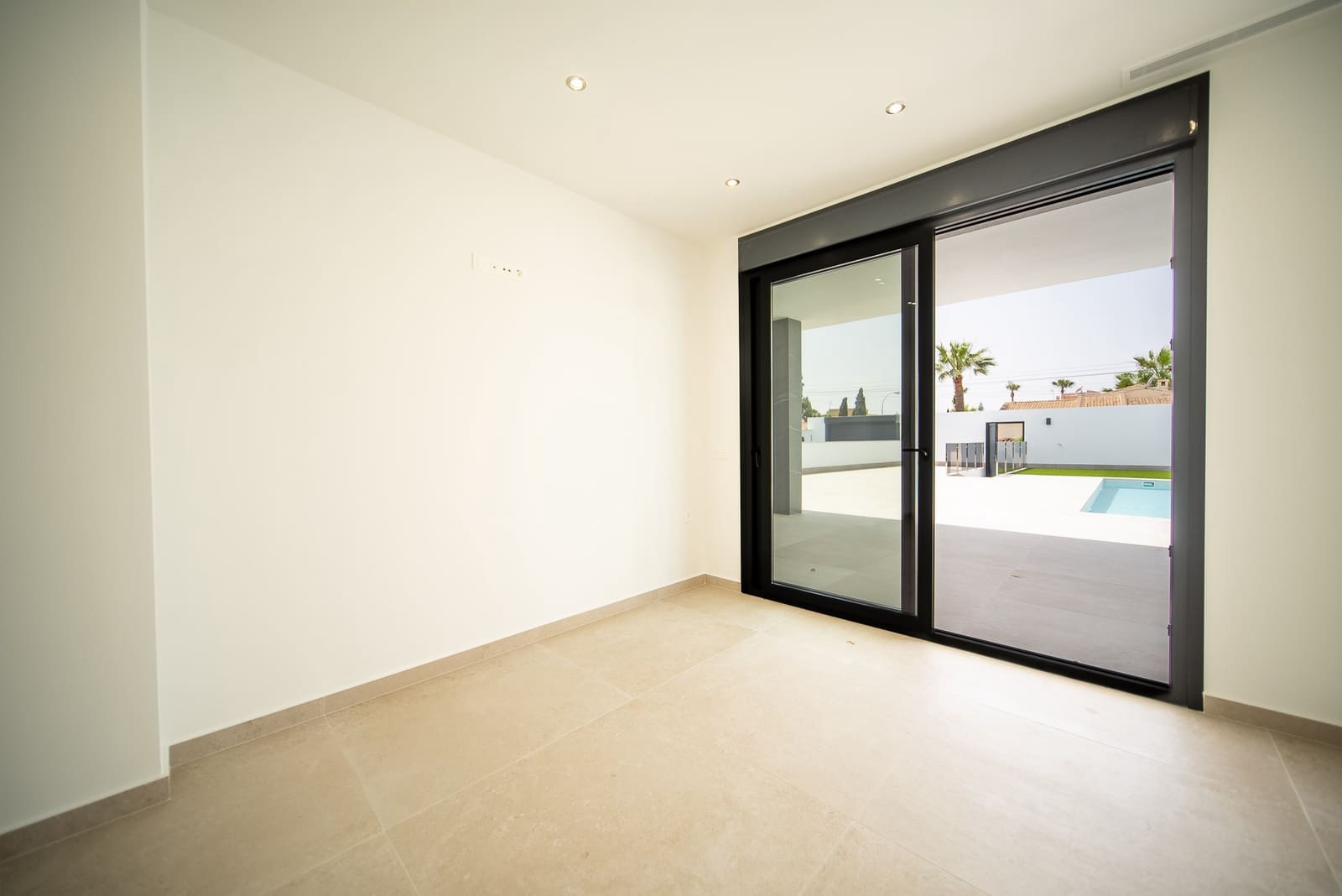 3 bedroom Villa for sale in Ciudad Quesada with pool garage - € 799,900 (Ref: 9061786)