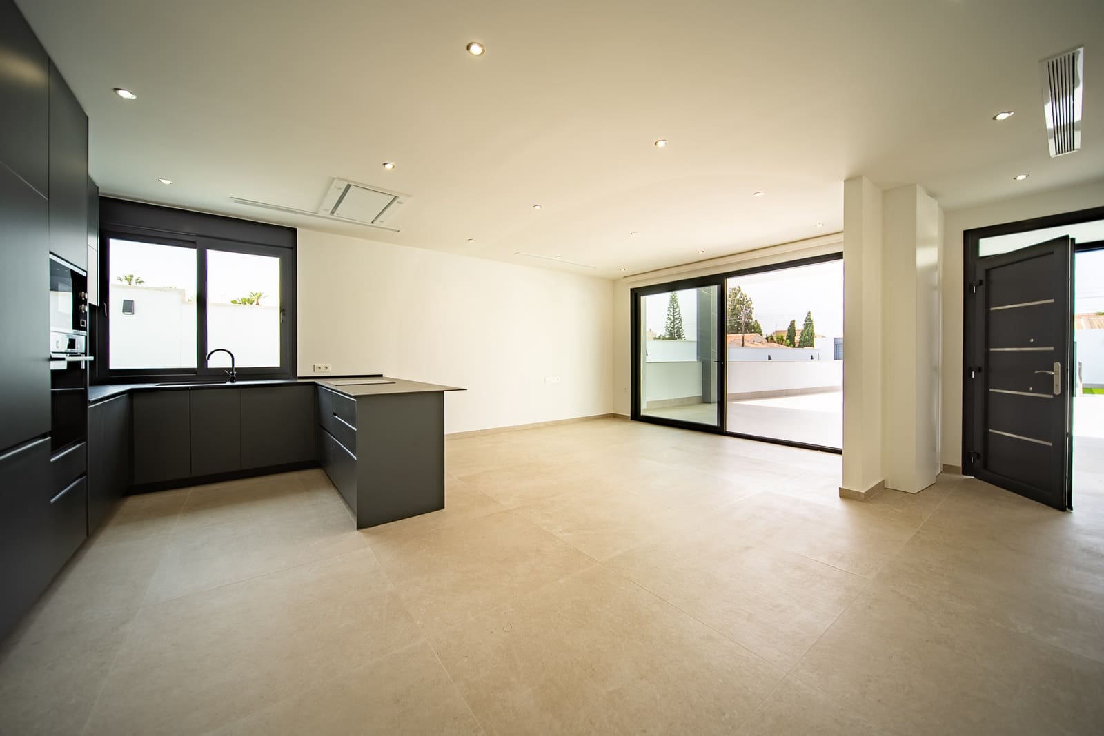 3 bedroom Villa for sale in Ciudad Quesada with pool garage - € 799,900 (Ref: 9061786)