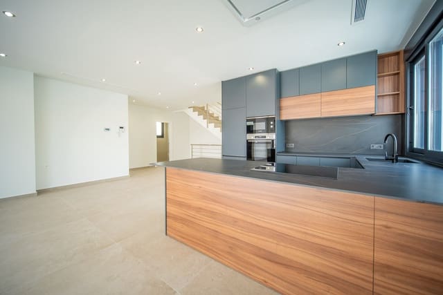 Chalet de 3 habitaciones en Ciudad Quesada, Rojales en venta con piscina garaje - 799.900 € (Ref: 9061786)