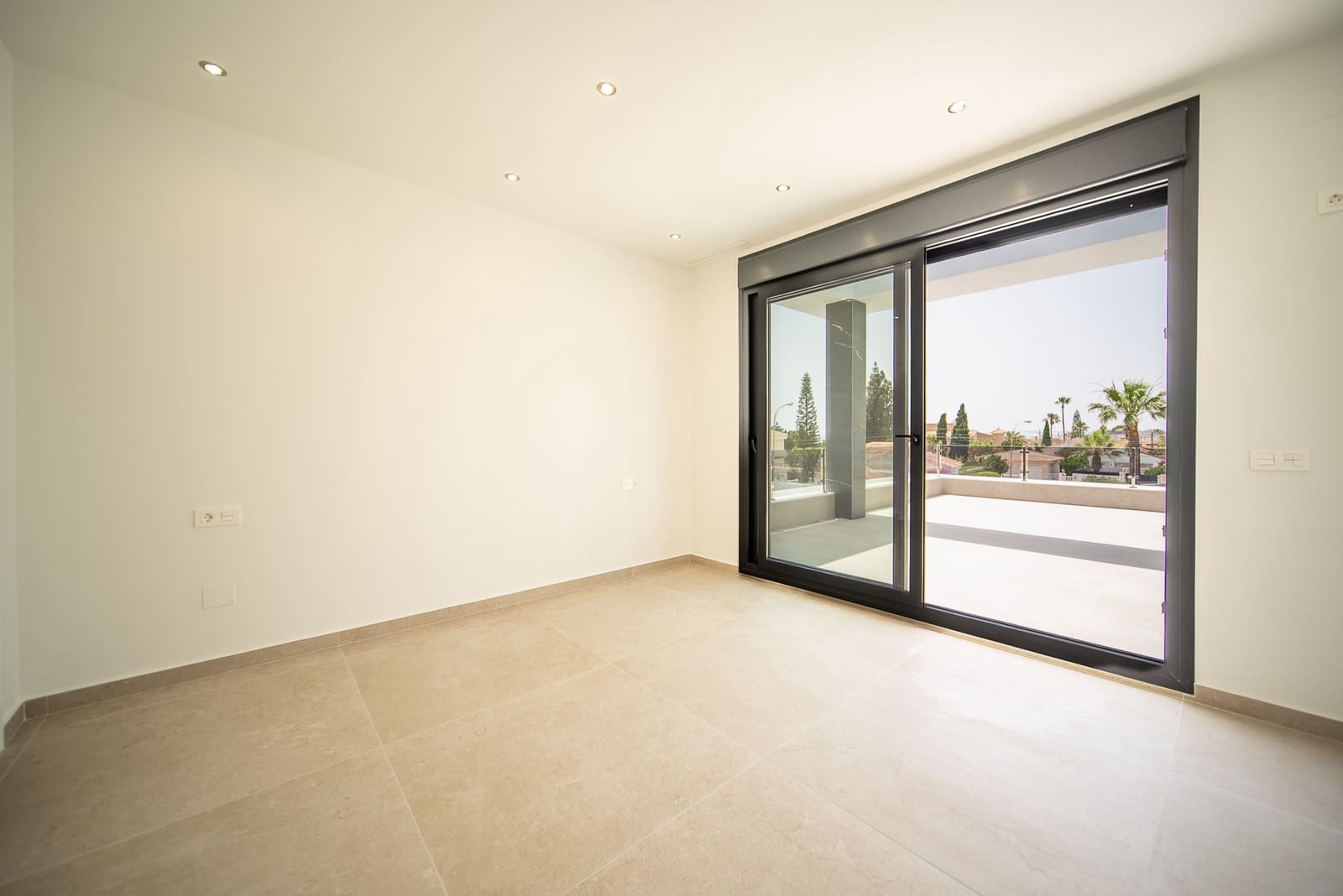 3 bedroom Villa for sale in Ciudad Quesada with pool garage - € 799,900 (Ref: 9061786)