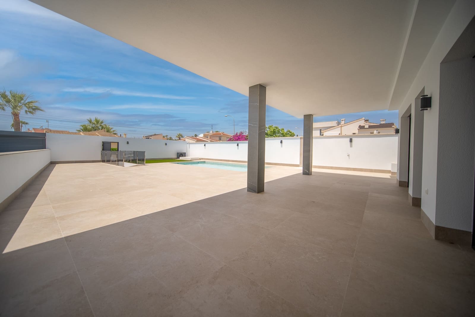 3 bedroom Villa for sale in Ciudad Quesada with pool garage - € 799,900 (Ref: 9061786)