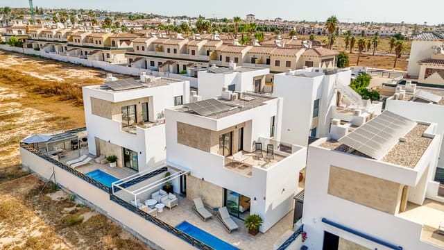 3 soverom Villa til salgs i Ciudad Quesada, Rojales med svømmebasseng garasje - € 540 000 (Ref: 9144404)
