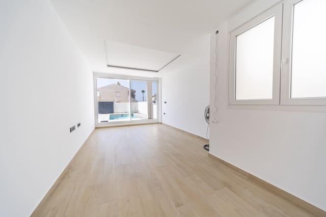 3 soverom Villa til salgs i Aguas Nuevas, Torrevieja med svømmebasseng garasje - € 640 000 (Ref: 9172429)