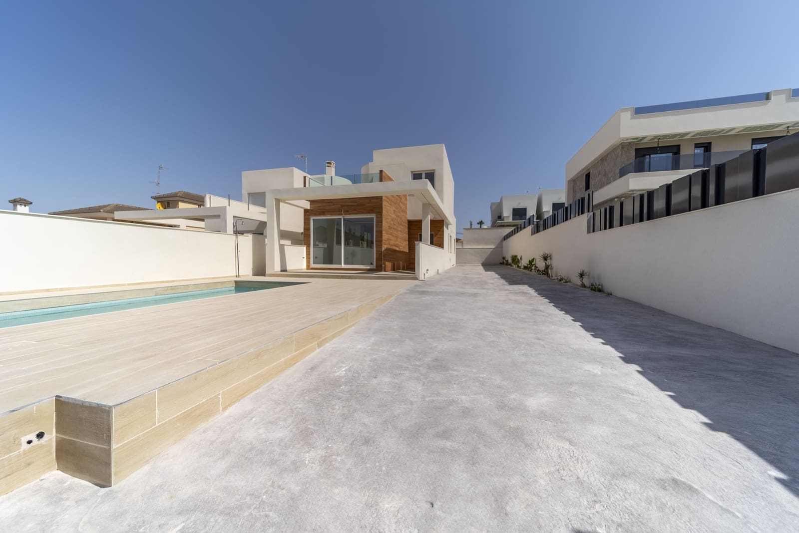 3 bedroom Villa for sale in Aguas Nuevas with pool garage - € 640,000 (Ref: 9172429)