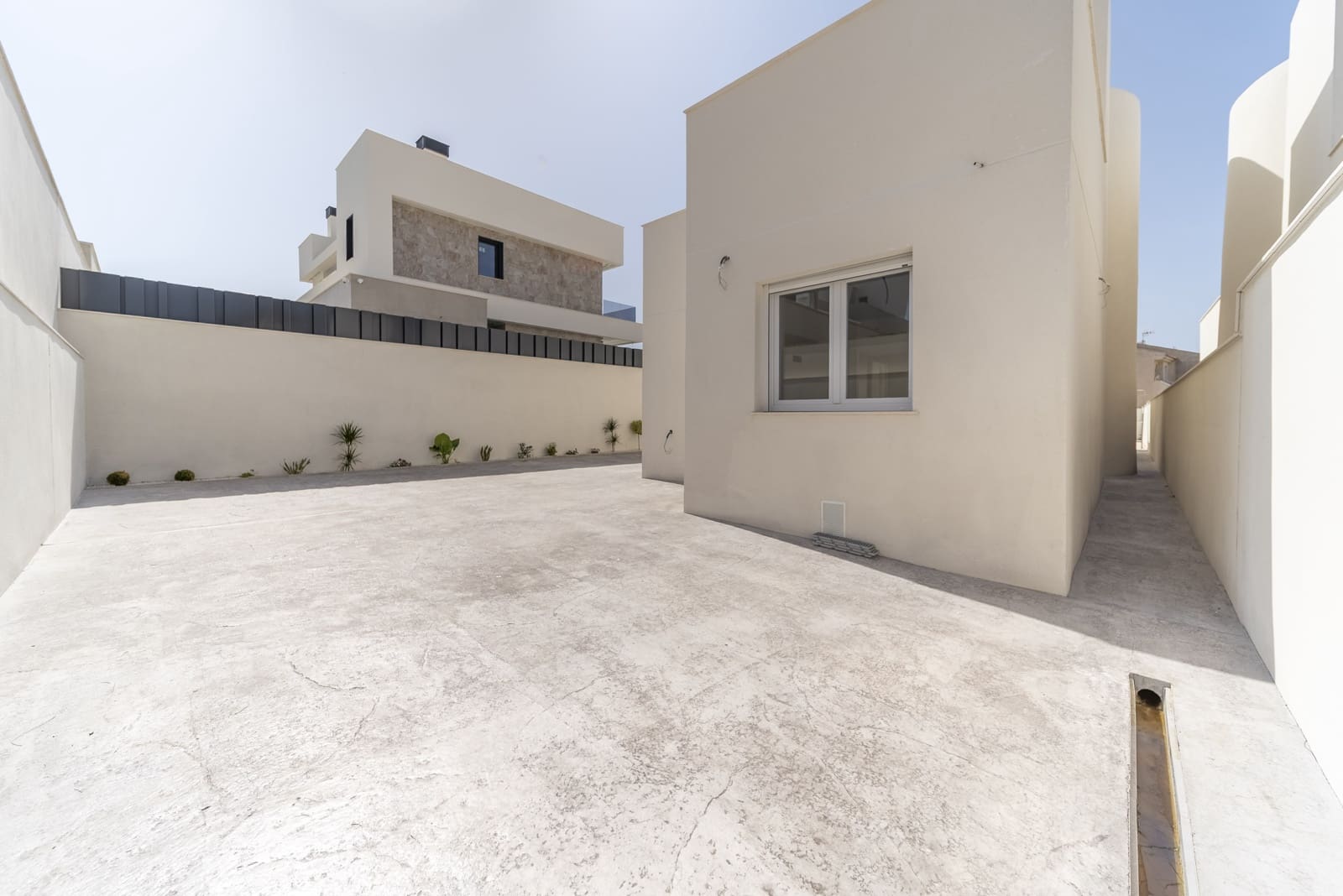 3 bedroom Villa for sale in Aguas Nuevas with pool garage - € 640,000 (Ref: 9172429)