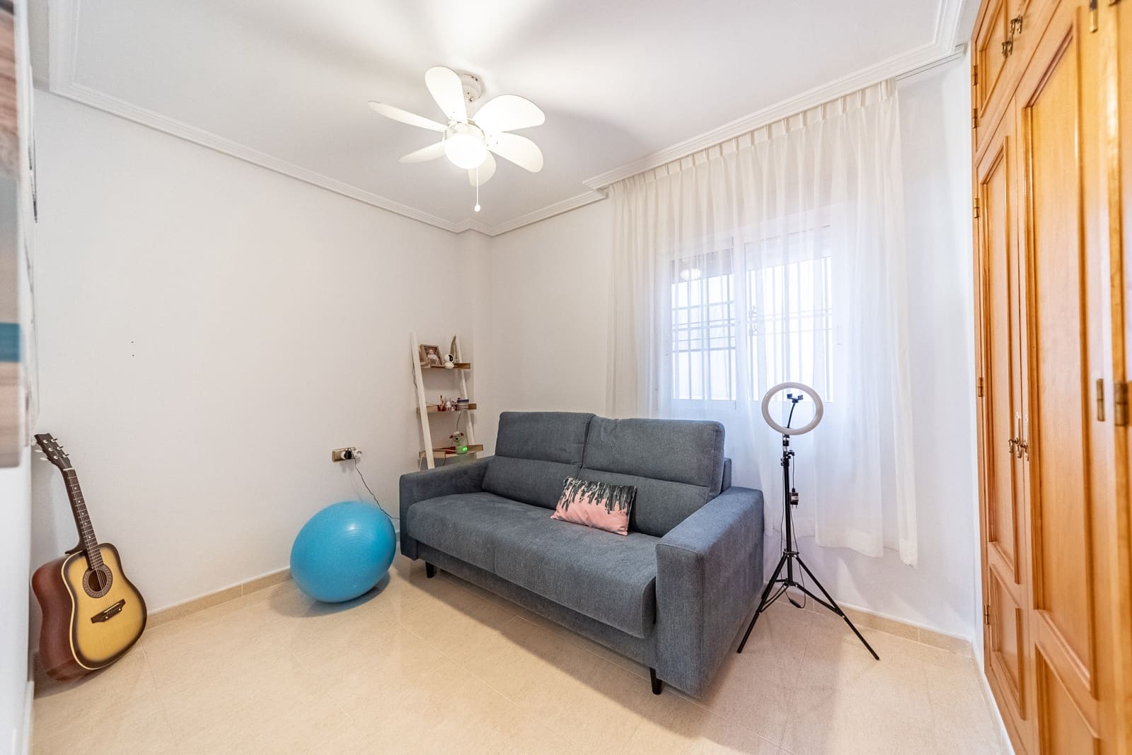 2 makuuhuone Huoneisto myytävänä paikassa Orihuela Costa mukana uima-altaan 
autotalli - 159 000 € (Ref: 9289414)