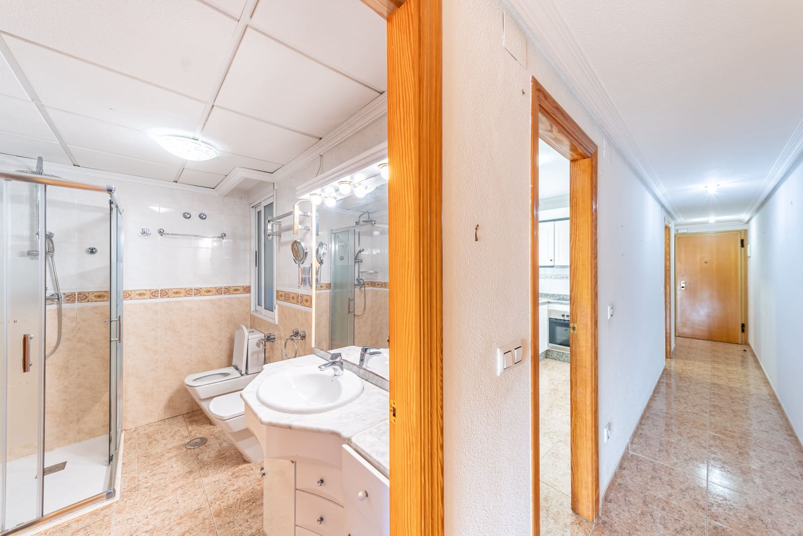 2 soverom Penthouse til salgs i Torrevieja med garasje - € 199 000 (Ref: 9296288)