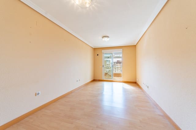 2 chambre Penthouse à vendre à Puerto Deportivo, Torrevieja avec garage - 199 000 € (Ref: 9296288)