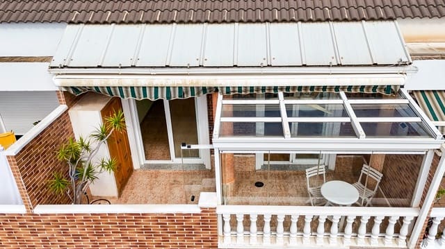 2 chambre Penthouse à vendre à Puerto Deportivo, Torrevieja avec garage - 199 000 € (Ref: 9296288)