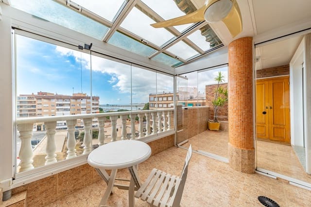 2 chambre Penthouse à vendre à Puerto Deportivo, Torrevieja avec garage - 199 000 € (Ref: 9296288)