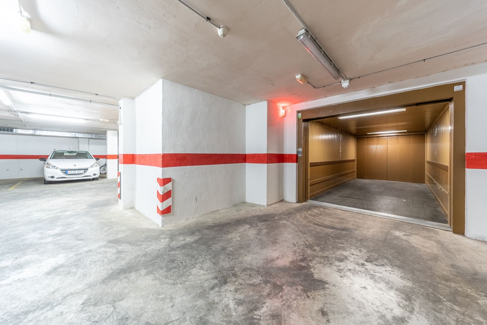 2 soverom Penthouse til salgs i Torrevieja med garasje - € 199 000 (Ref: 9296288)