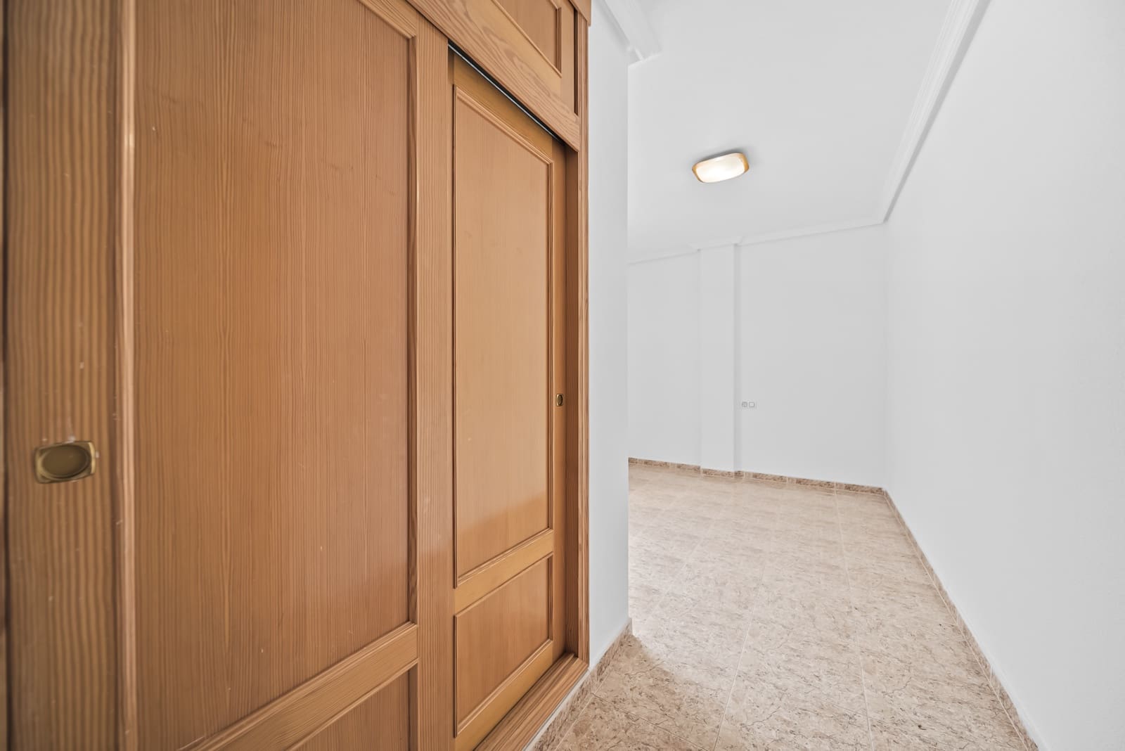 2 quarto Penthouse para venda em Torrevieja com garagem - 185 000 € (Ref: 9296288)