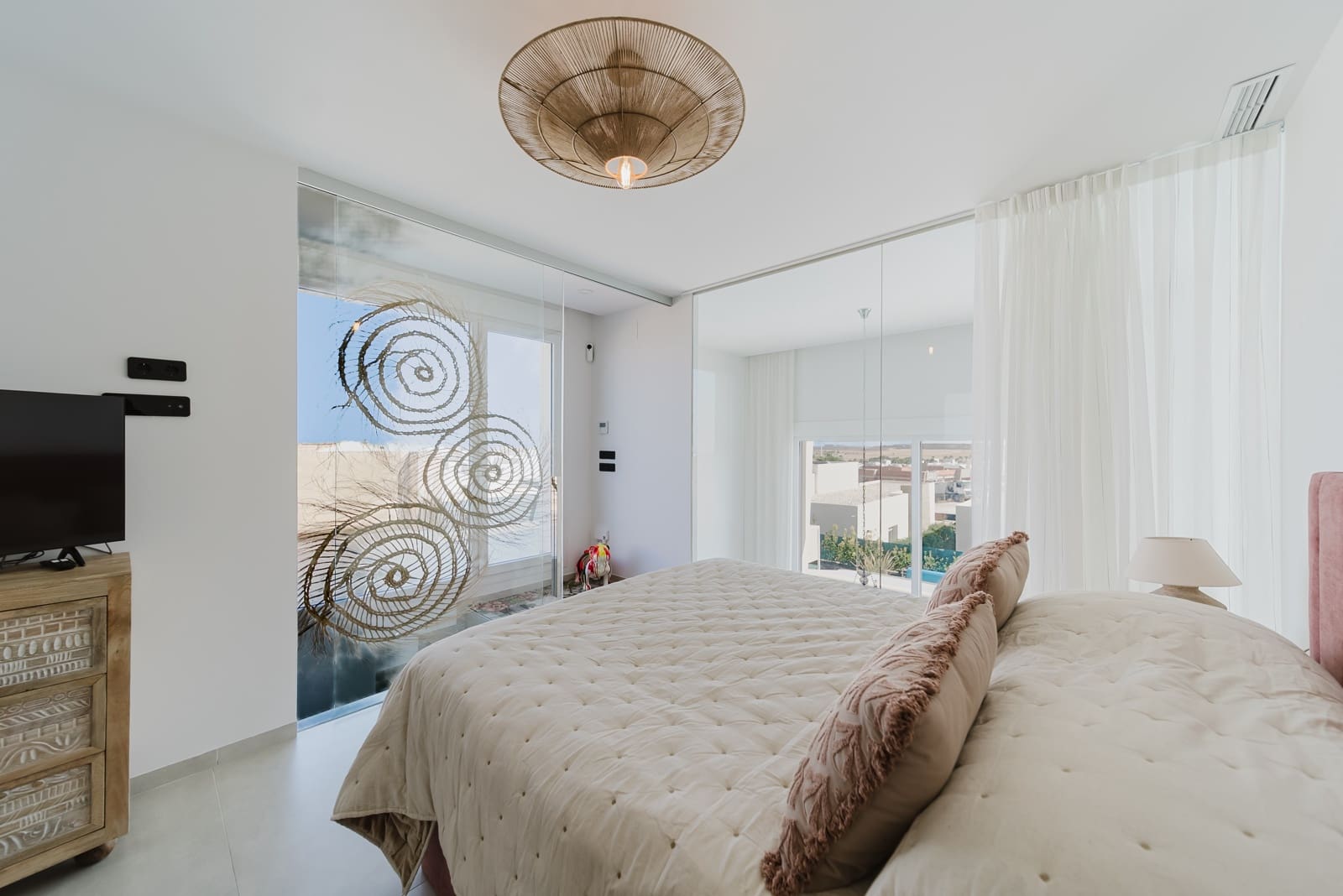 3 bedroom Villa for sale in Algorfa with pool garage - € 525,000 (Ref: 9307046)