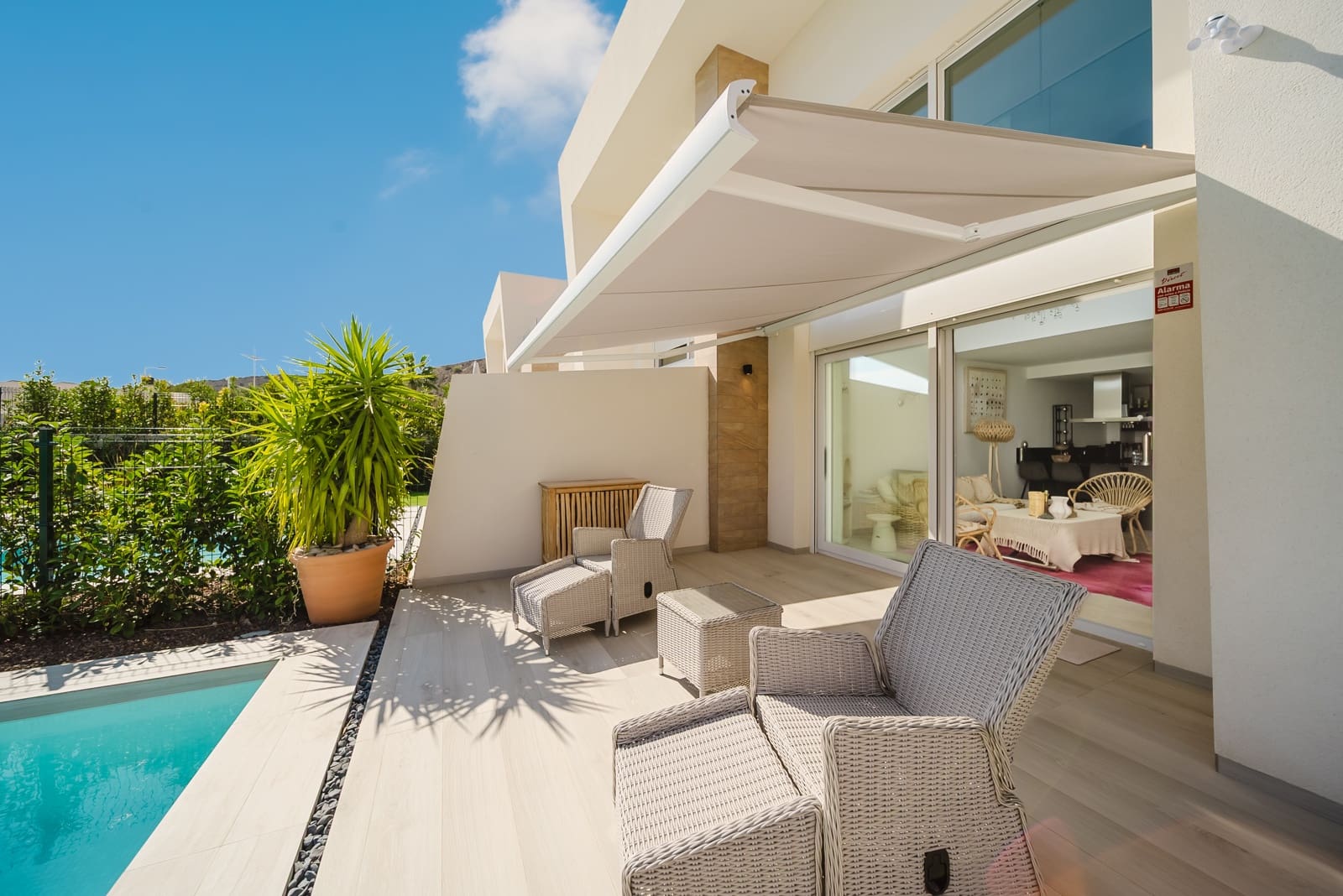 3 bedroom Villa for sale in Algorfa with pool garage - € 525,000 (Ref: 9307046)