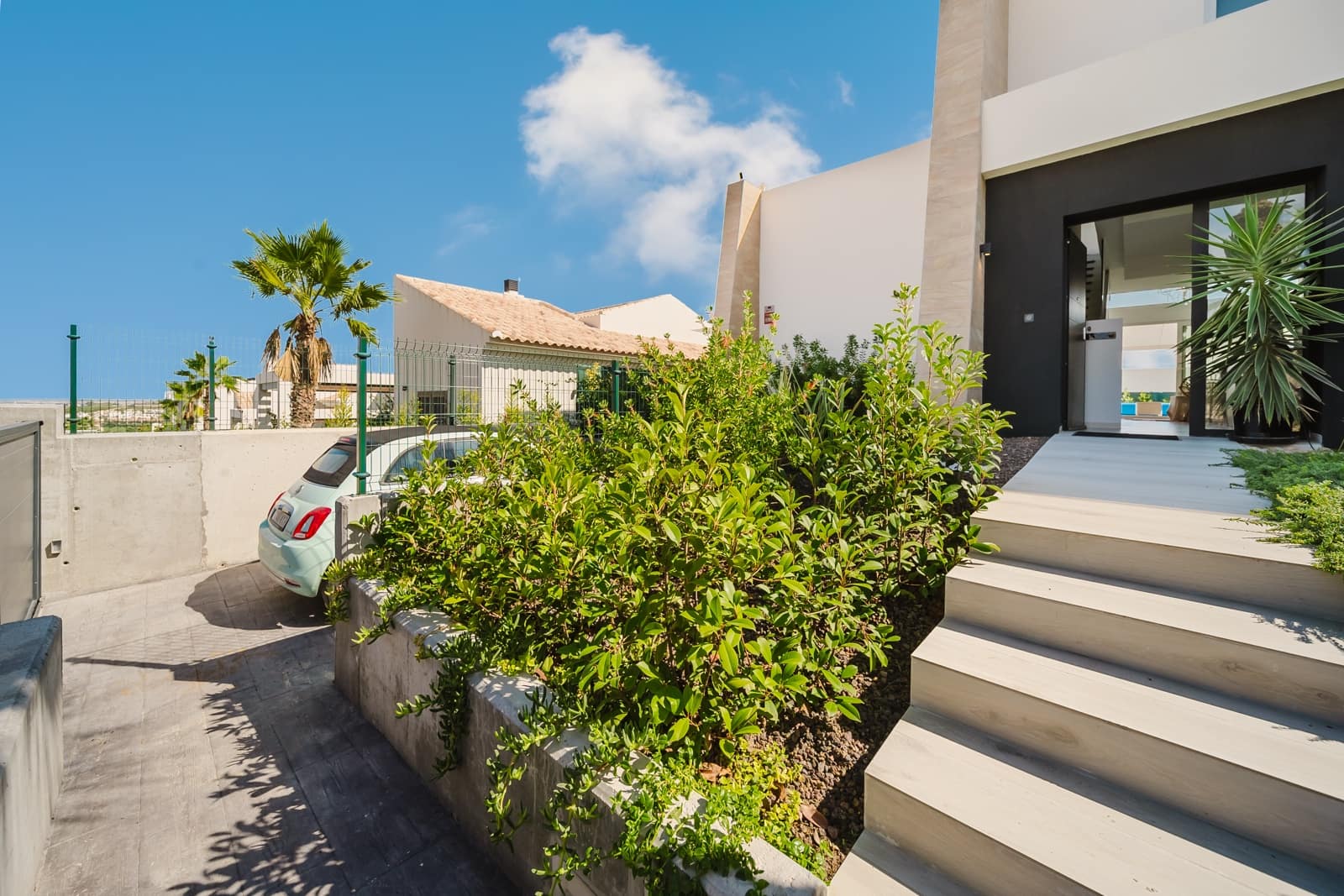 3 bedroom Villa for sale in Algorfa with pool garage - € 525,000 (Ref: 9307046)