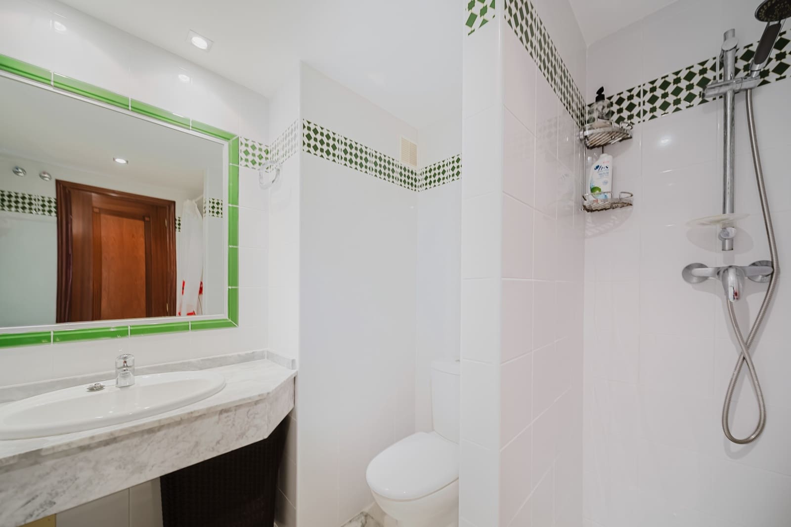 3 bedroom Apartment for sale in Torrevieja with pool garage - € 363,900 (Ref: 9325574)