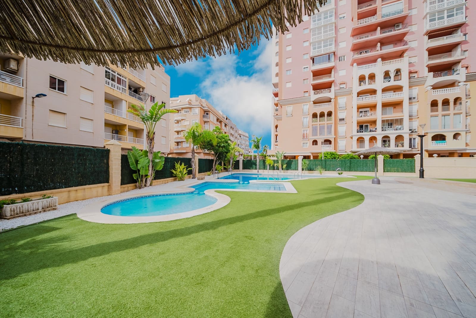3 bedroom Apartment for sale in Torrevieja with pool garage - € 363,900 (Ref: 9325574)