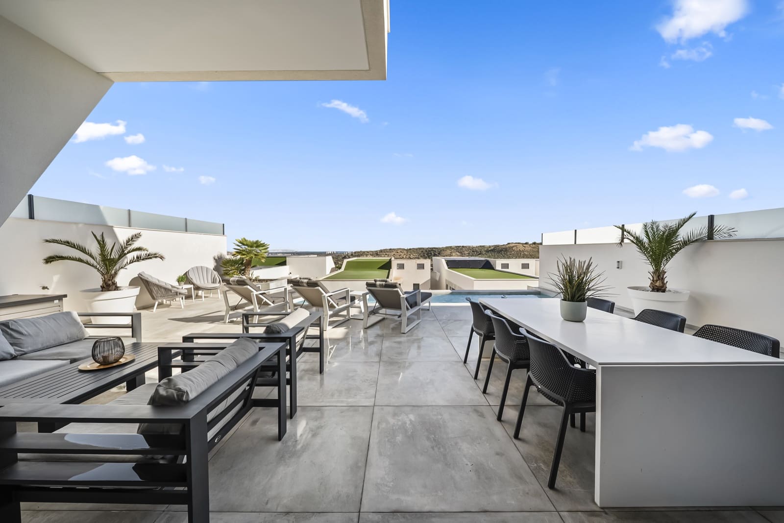 4 soverom Villa til salgs i Ciudad Quesada med svømmebasseng garasje - € 749 000 (Ref: 9431616)