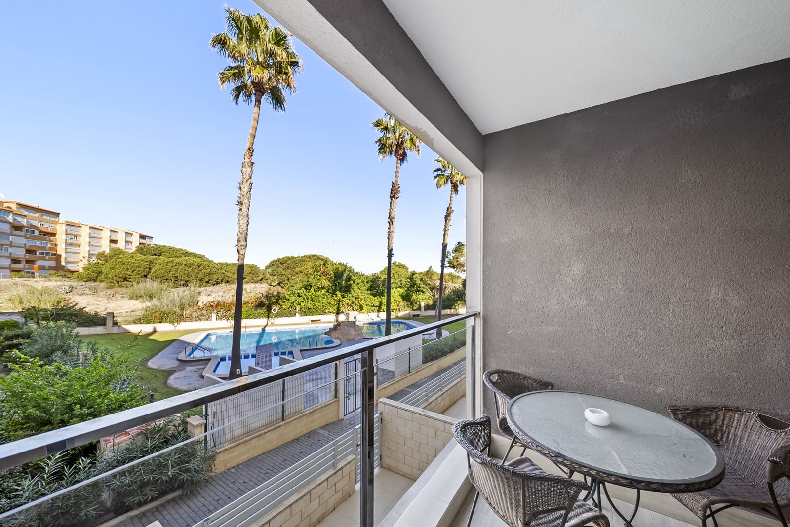 2 sovrum Lägenhet till salu i La Mata med pool - 264 900 € (Ref: 9435146)