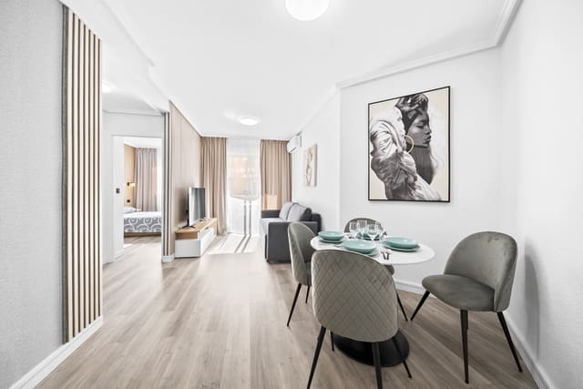 Apartamento de 2 habitaciones en Centro, Torrevieja en venta - 185.000 € (Ref: 9436360)