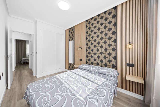 Apartamento de 2 habitaciones en Centro, Torrevieja en venta - 185.000 € (Ref: 9436360)