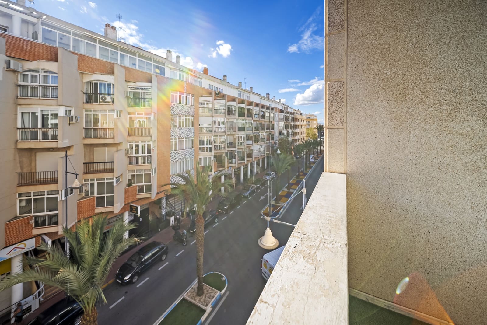 Apartamento de 2 habitaciones en Torrevieja en venta - 185.000 € (Ref: 9436360)