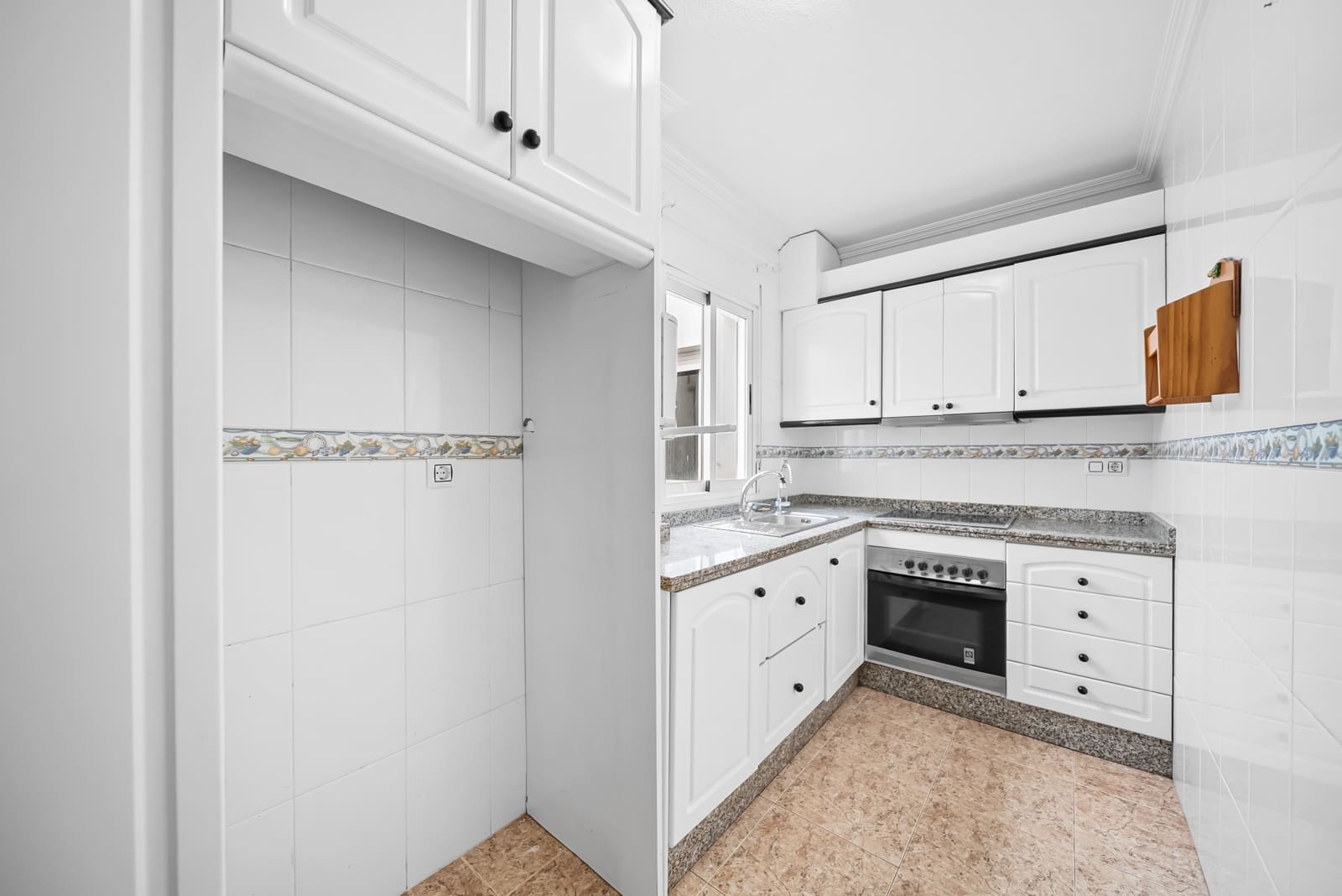 2 soverom Penthouse til salgs i Torrevieja med garasje - € 185 000 (Ref: 9453446)