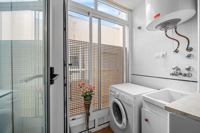 3 chambre Penthouse à vendre à Centro, Torrevieja avec piscine garage - 430 000 € (Ref: 9466233)