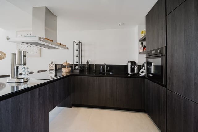 3 makuuhuone Huvila myytävänä paikassa Algorfa mukana uima-altaan 
autotalli - 525 000 € (Ref: 9492716)