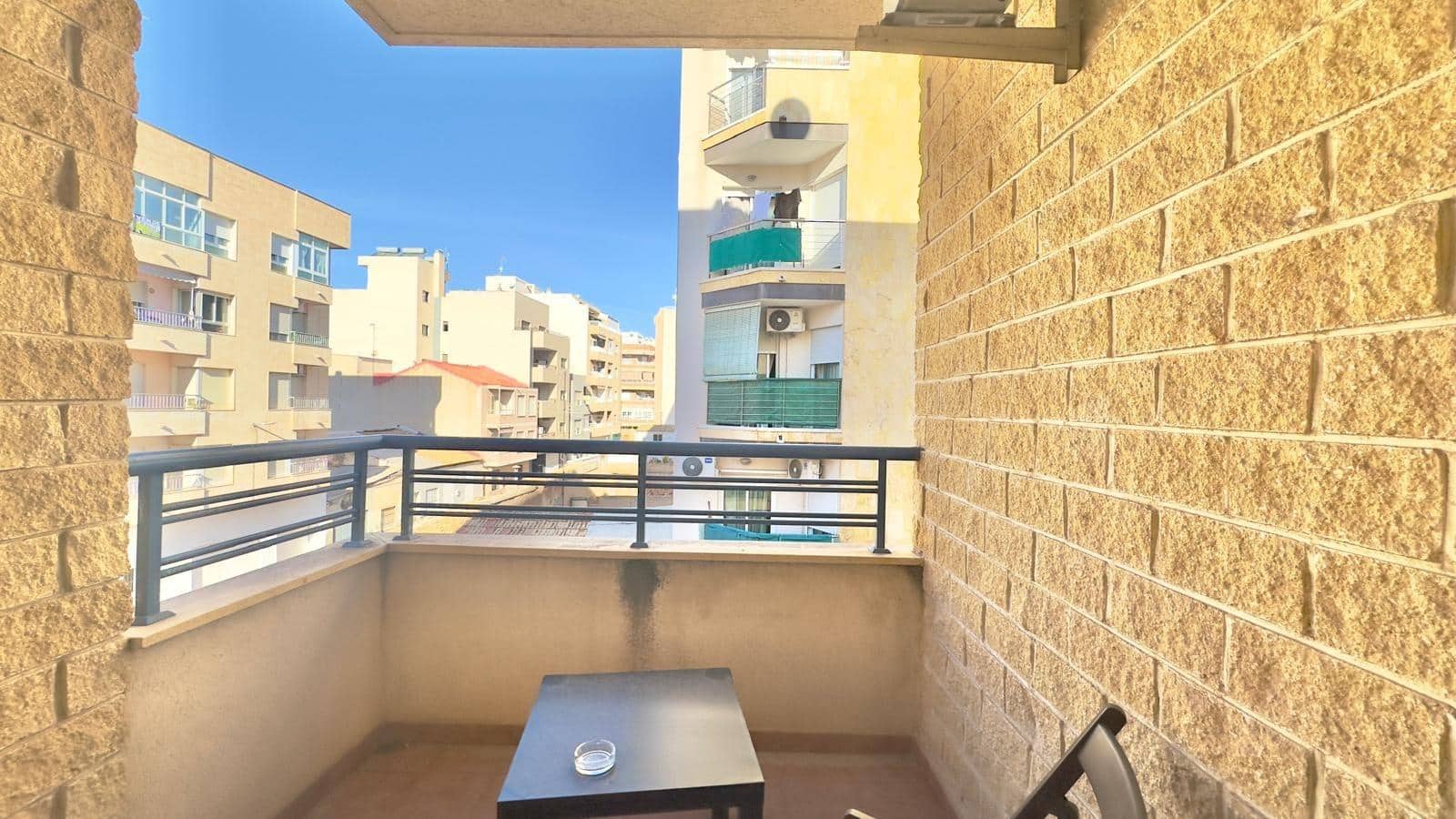 2 slaapkamer Appartement te koop in Torrevieja - € 139.000 (Ref: 9517933)