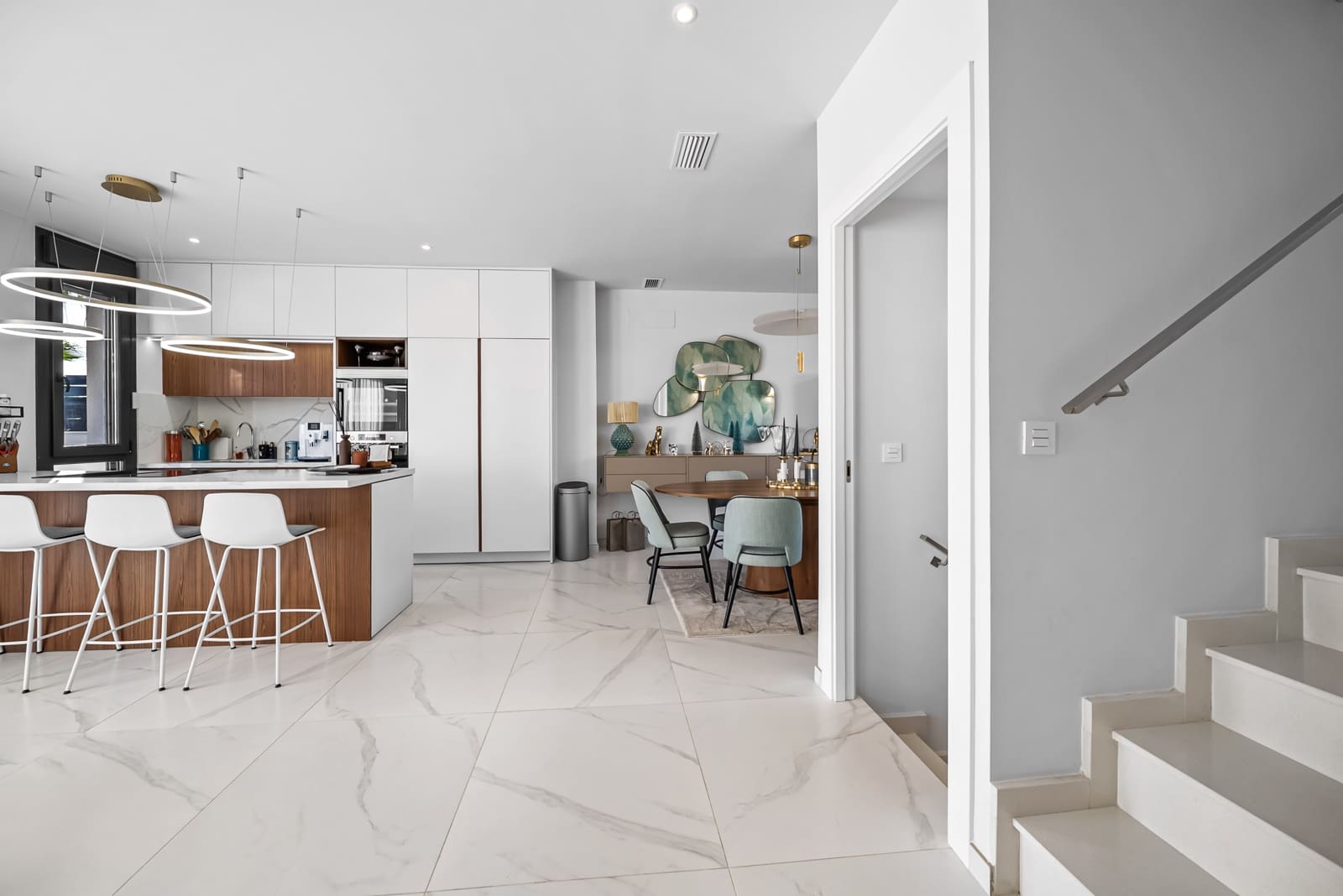 3 soverom Villa til salgs i Orihuela Costa med svømmebasseng garasje - € 695 000 (Ref: 9525500)