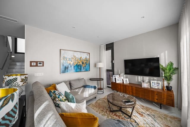 3 soverom Villa til salgs i Lomas de Cabo Roig - Los Dolses, Orihuela med svømmebasseng garasje - € 695 000 (Ref: 9525500)