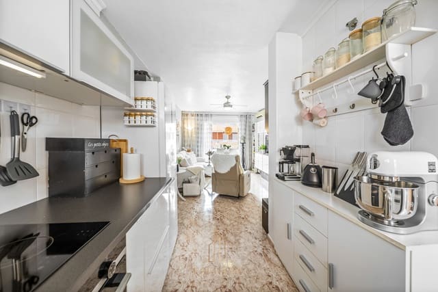 2 chambre Penthouse à vendre à Rocio del Mar, Torrevieja avec piscine garage - 189 000 € (Ref: 9547177)