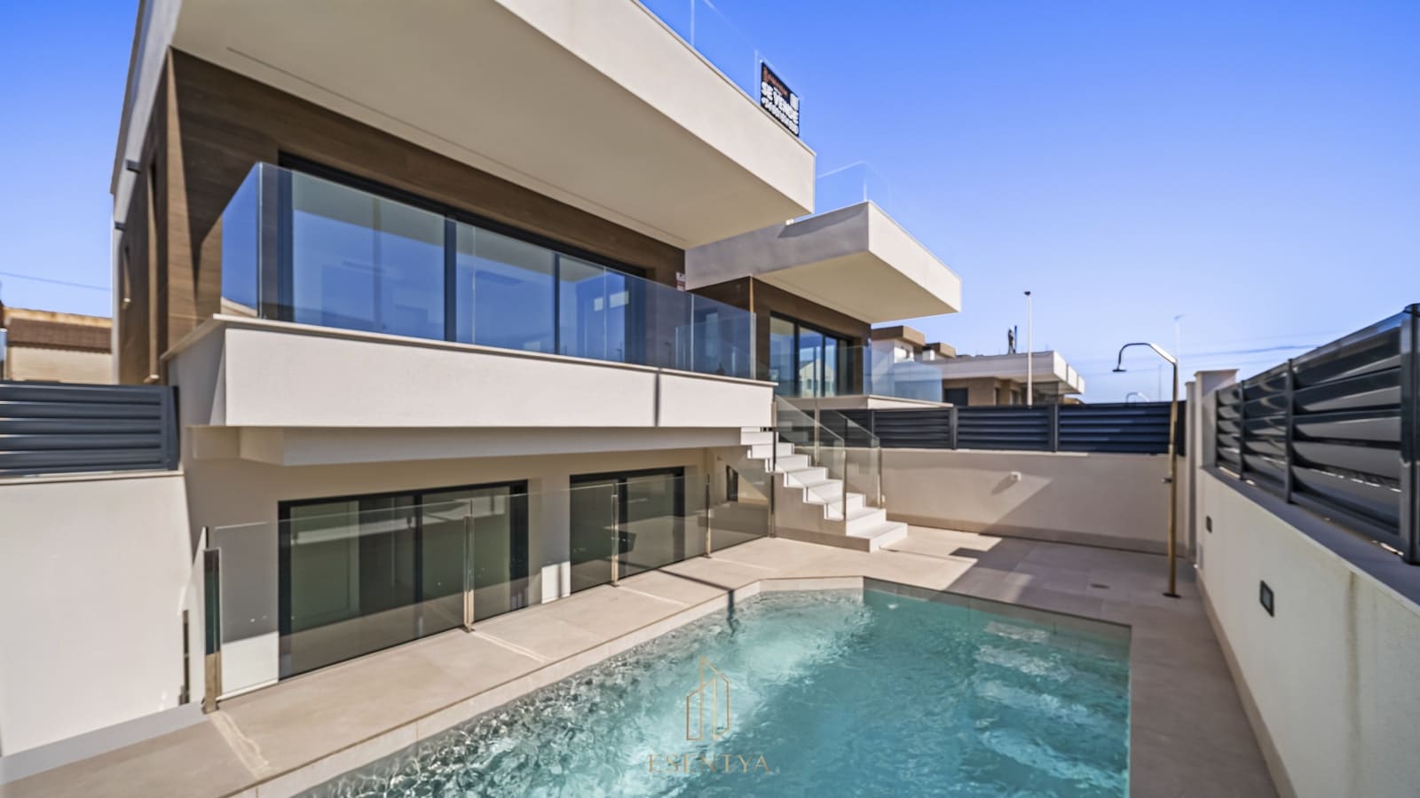 4 bedroom Villa for sale in La Mata with pool garage - € 820,000 (Ref: 9569996)