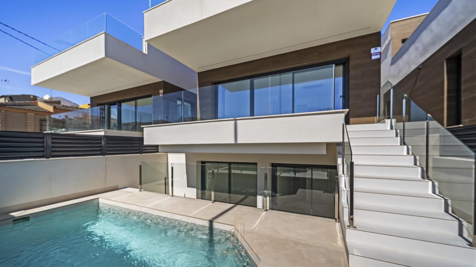 4 bedroom Villa for sale in La Mata with pool garage - € 820,000 (Ref: 9569996)