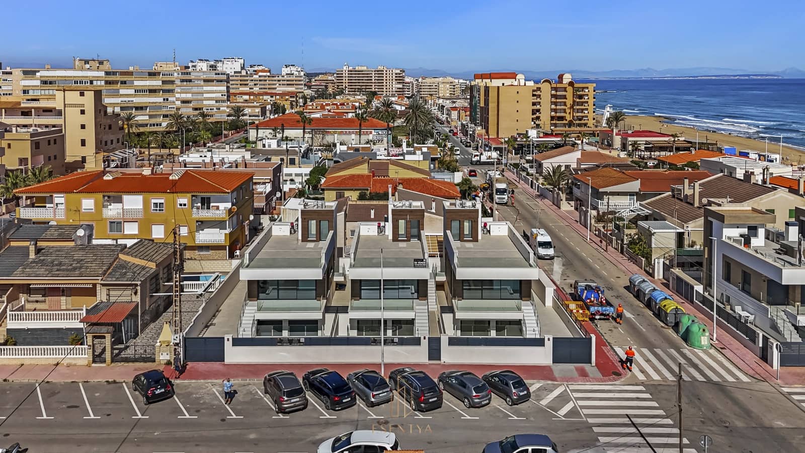 4 bedroom Villa for sale in La Mata with pool garage - € 820,000 (Ref: 9569996)