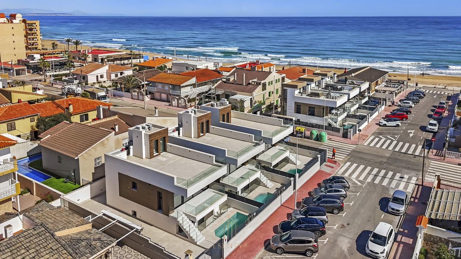 4 bedroom Villa for sale in La Mata with pool garage - € 820,000 (Ref: 9569996)