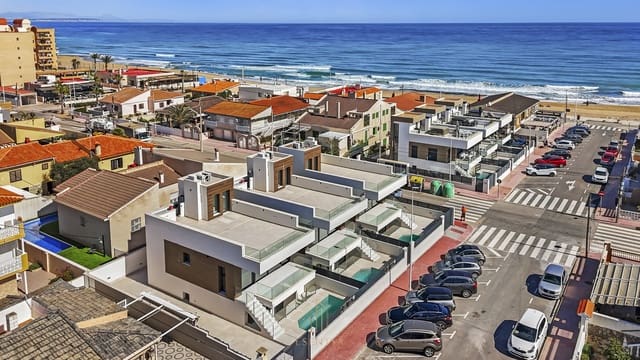 4 soveværelse Villa til salg i Los Europeos, Torrevieja med swimmingpool garage - € 820.000 (Ref: 9569996)