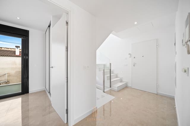 4 camera da letto Villa in vendita in Los Europeos, Torrevieja con piscina garage - 845.000 € (Rif: 9569997)